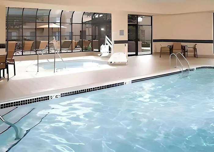 Hotel Comfort & - Buffalo Grove 4*