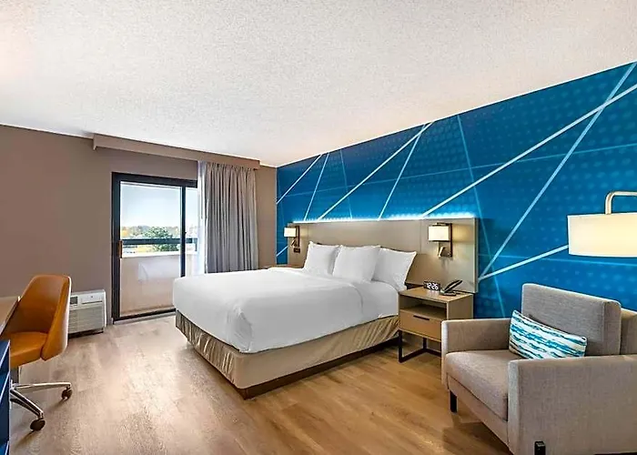 Hotel Comfort & - Buffalo Grove
