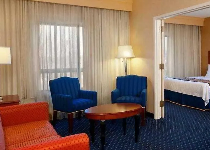 Hotel Comfort & - Buffalo Grove