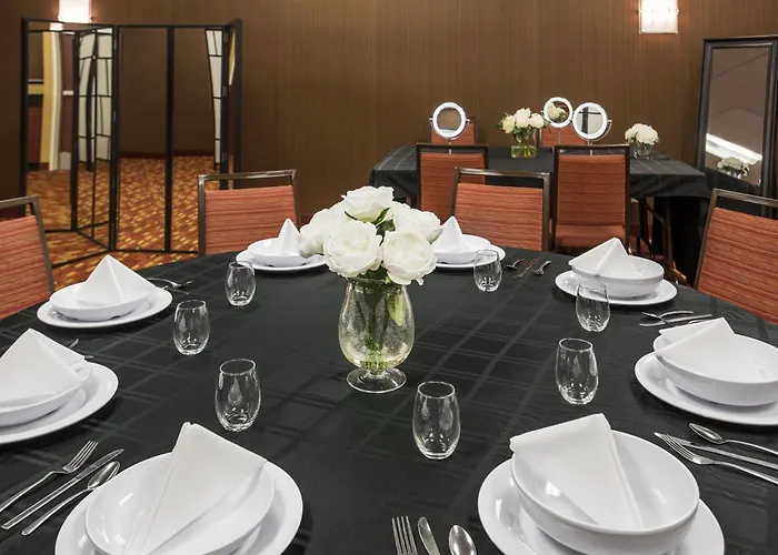 Hotel Comfort & - Buffalo Grove
